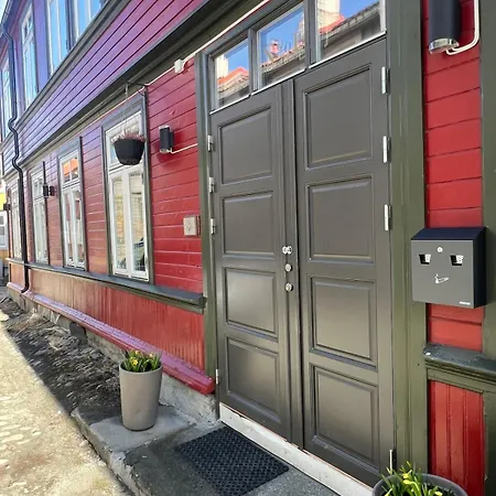 شقة Liten Studioleilighet Meget Sentralt I Sentrum, 3 Minutter Fra Torget