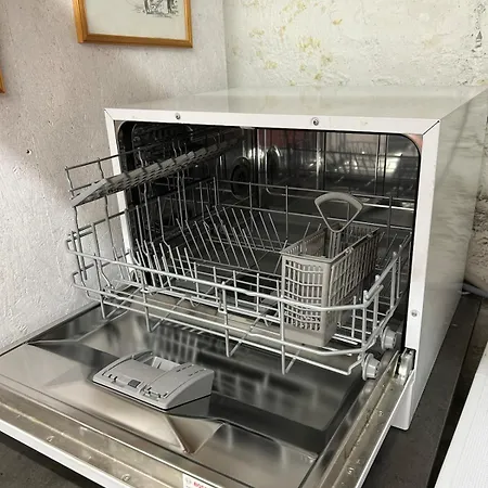 Liten Studioleilighet Meget Sentralt I Sentrum, 3 Minutter Fra Torget Διαμέρισμα Τρόντχαϊμ