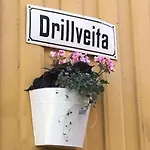 شقة Liten Studioleilighet Meget Sentralt I Sentrum, 3 Minutter Fra Torget