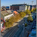 Liten Studioleilighet Meget Sentralt I Sentrum, 3 Minutter Fra Torget شقة *