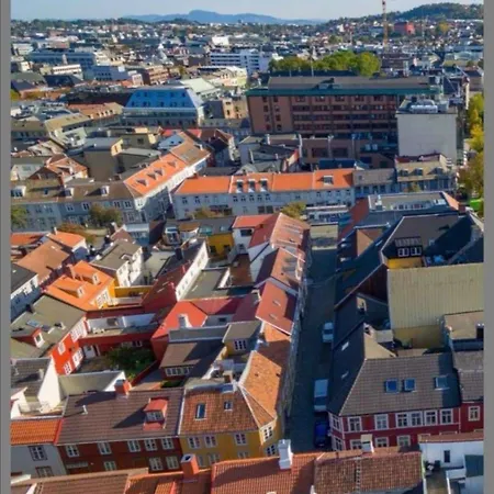 公寓 Liten Studioleilighet Meget Sentralt I Sentrum, 3 Minutter Fra Torget